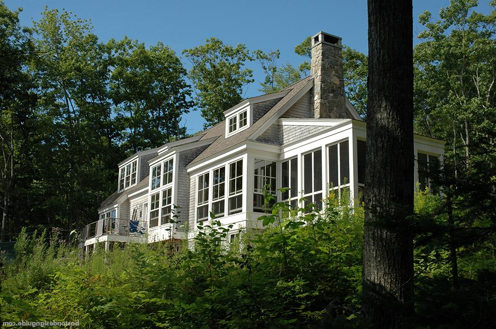 lakefront homes in New England